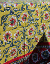 Load image into Gallery viewer, PEASMARSH Tablecloth