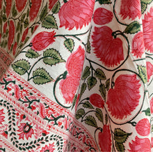 Load image into Gallery viewer, TILLINGTON Tablecloth