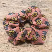 Load image into Gallery viewer, COLETTE Scrunchies