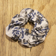 Load image into Gallery viewer, POSY Scrunchies