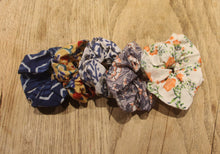 Load image into Gallery viewer, REBECCA Scrunchies