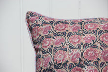 Load image into Gallery viewer, HOVE Cushion Cover