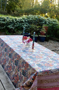 MAYFIELD Tablecloth