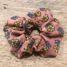 Load image into Gallery viewer, COLETTE Scrunchies
