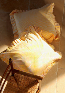 PANDORA Ruffle Cushion Cover